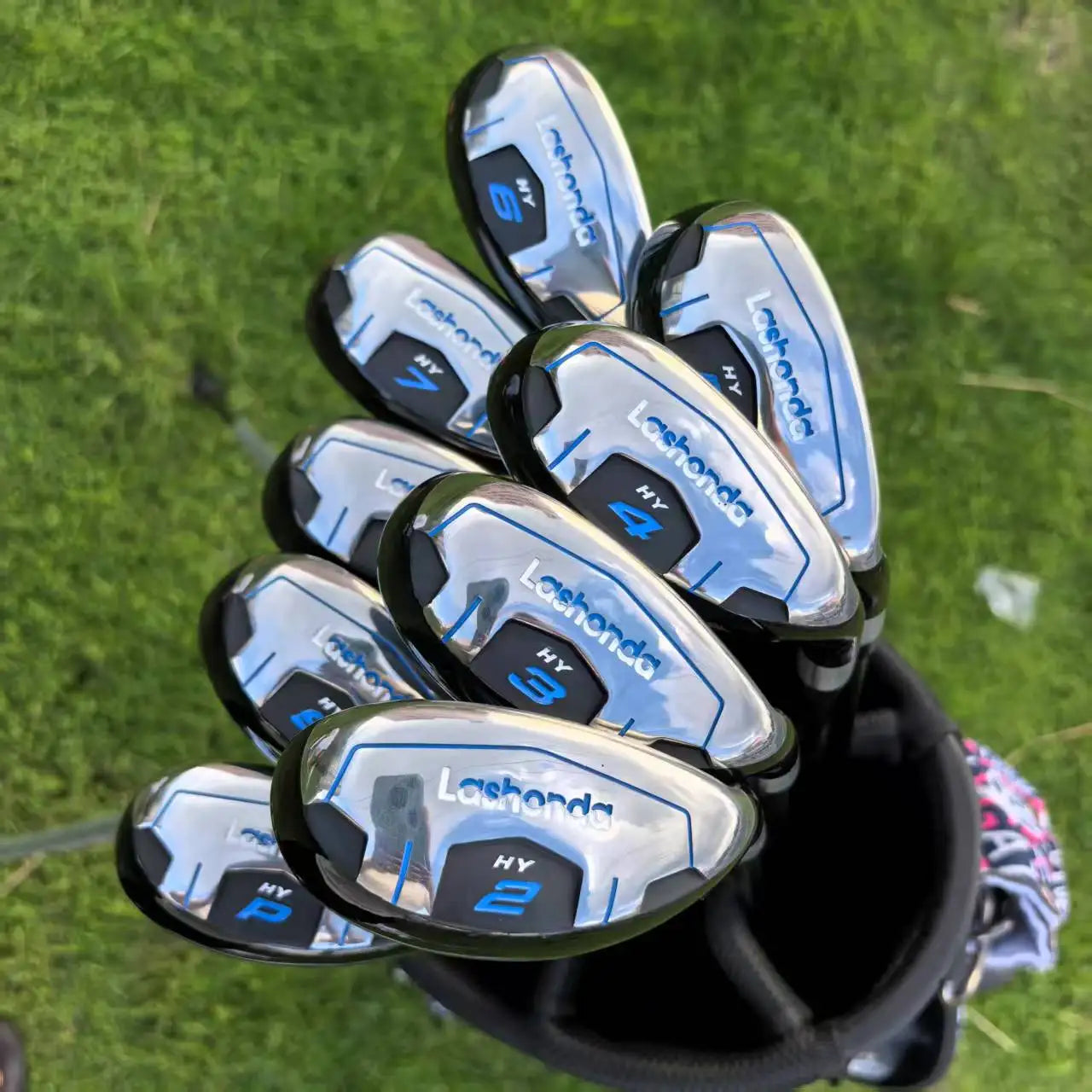 Golf Clubs, Iron Clubs, Fairway Woods, Hybrid Clubs, Carbon Shafts, Clubs in Sizes 2/3/4/5/6/7/8/9/P